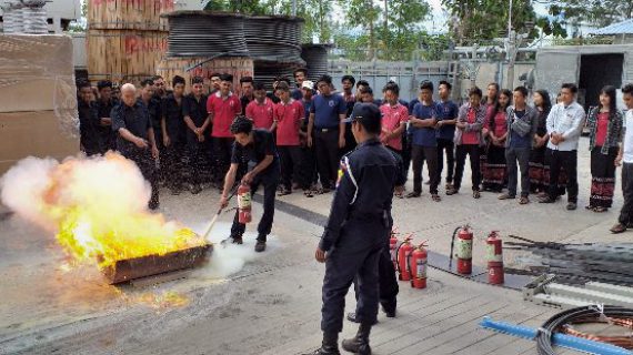Health Traffic Police Uses Guideline For Fire Extinguisher Training